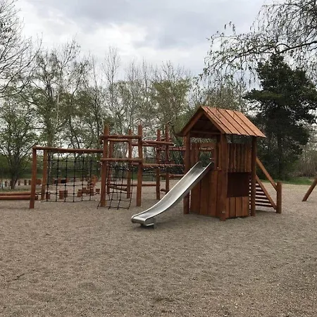 M15022-vaeggerlose-botolundvej-187 Semesterbostad *