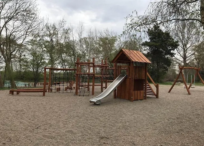 M15022-vaeggerlose-botolundvej-187 Semesterbostad *