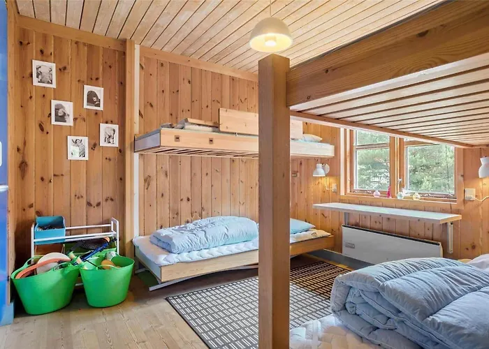 M15022-vaeggerlose-botolundvej-187 Semesterbostad *